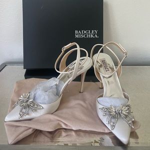 Badgley Mischka Kalista Pointed Toe Siletto
